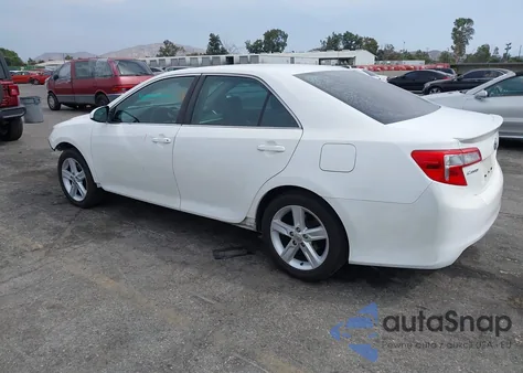 2013 Toyota Camry Se z USA, uszkodzony, nr VIN 4T1BF1FK0DU688890
